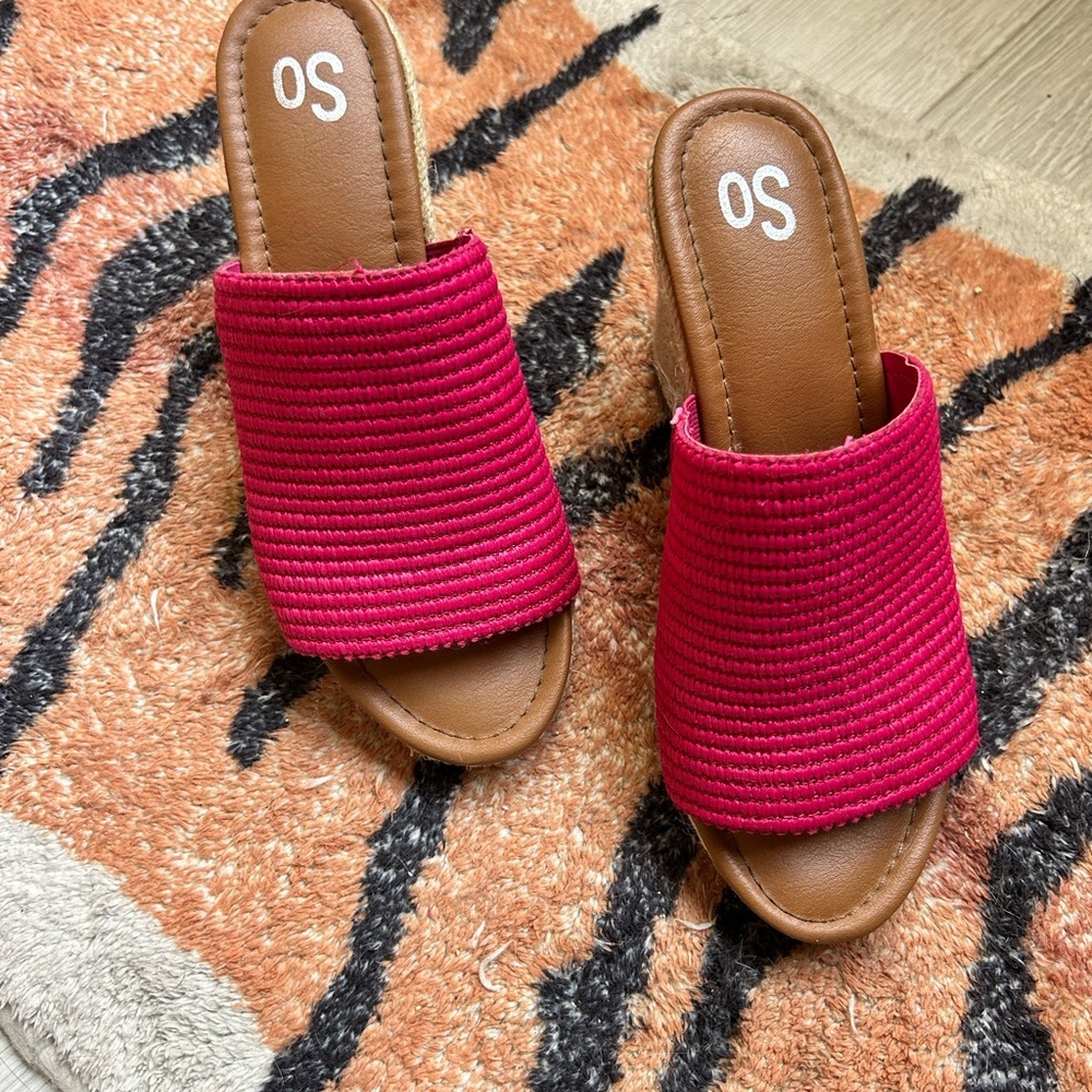 Women's Pink Wedge Sandals - Picture 4 of 4